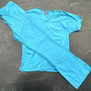 Turquoise Cherokee Scrub set 4700 top & 4101T pants
